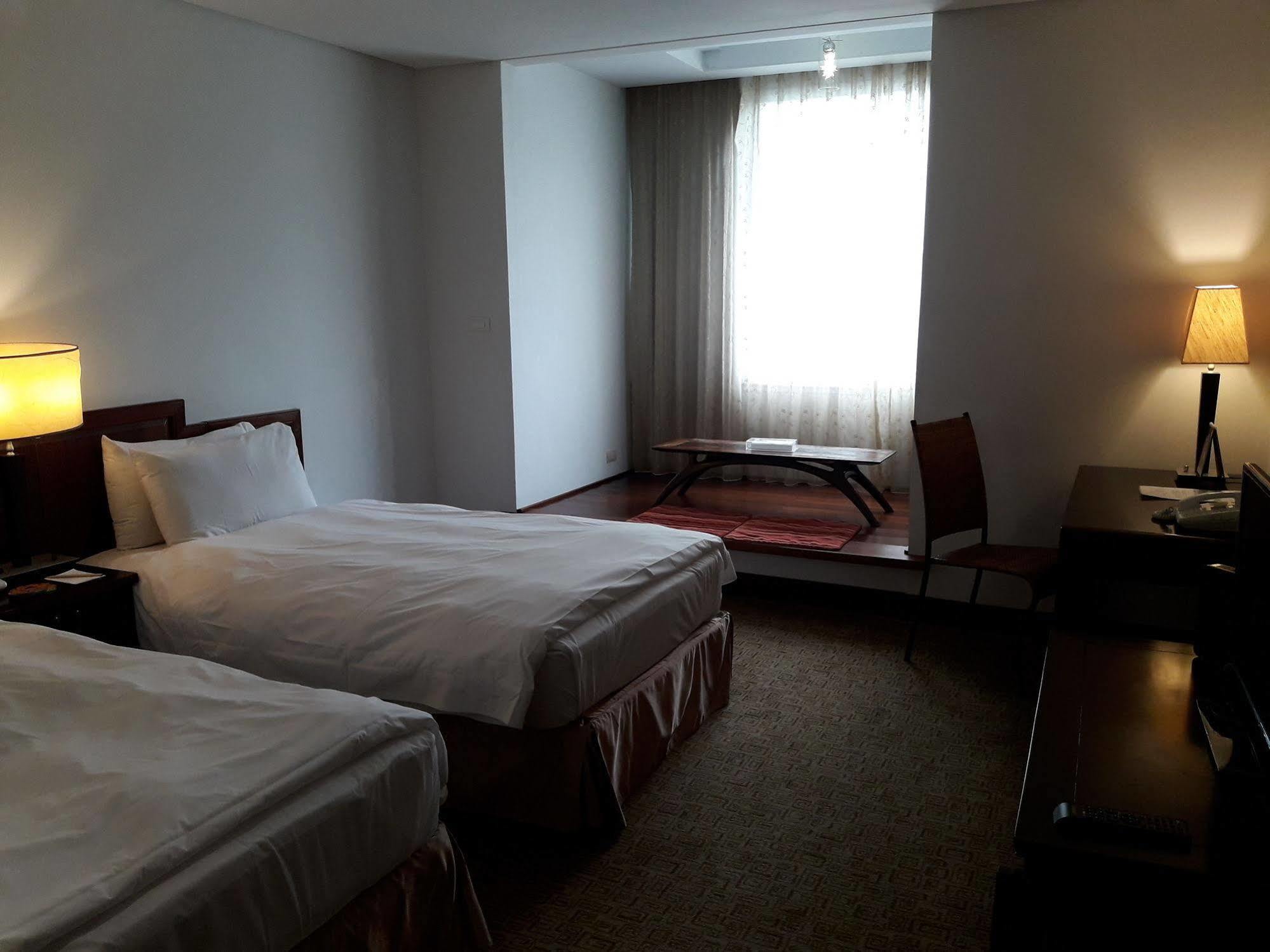 Beautiful Hotel Taipei Сіньдянь Екстер'єр фото